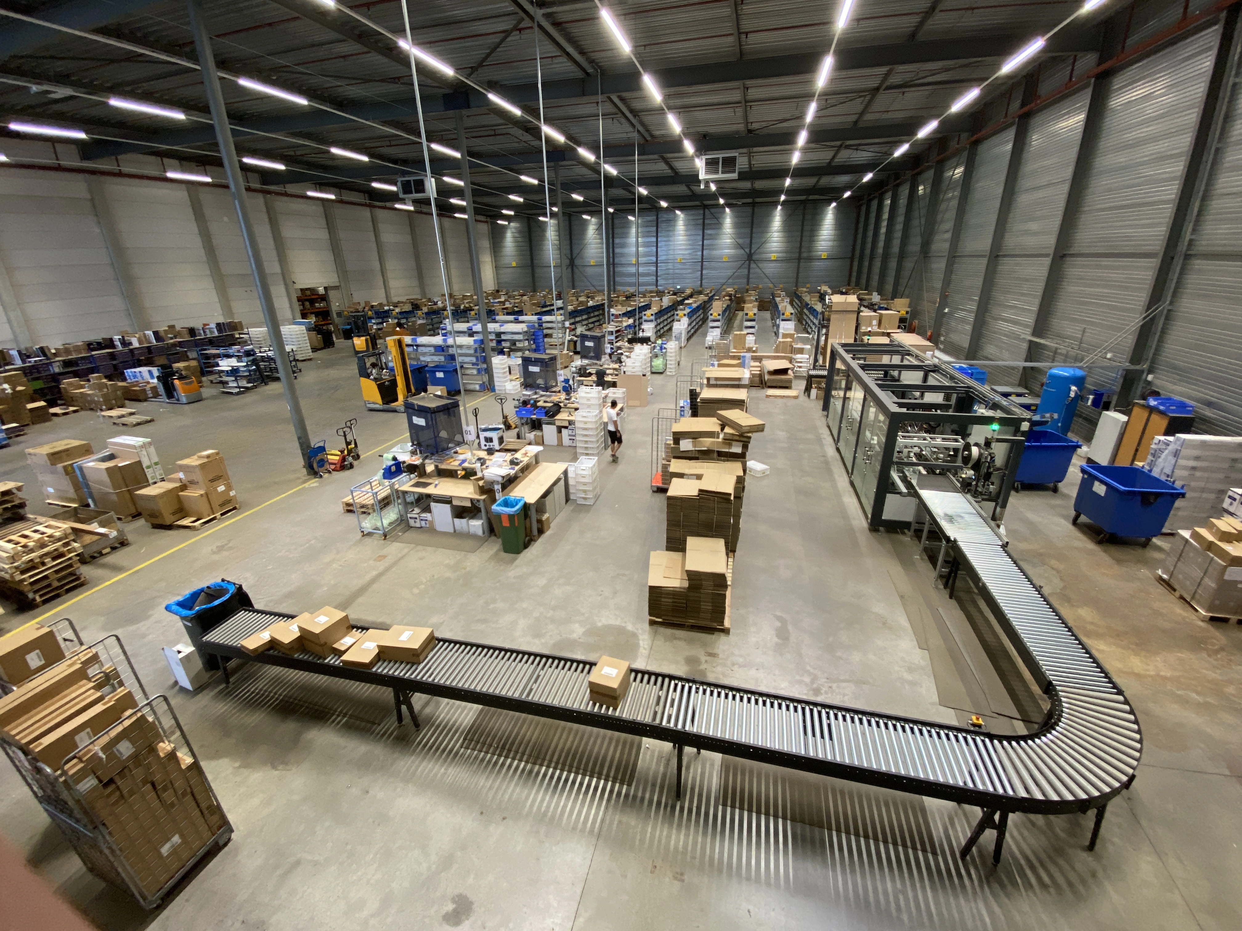 Logistieke en verpakkingsomgeving bij De Wit