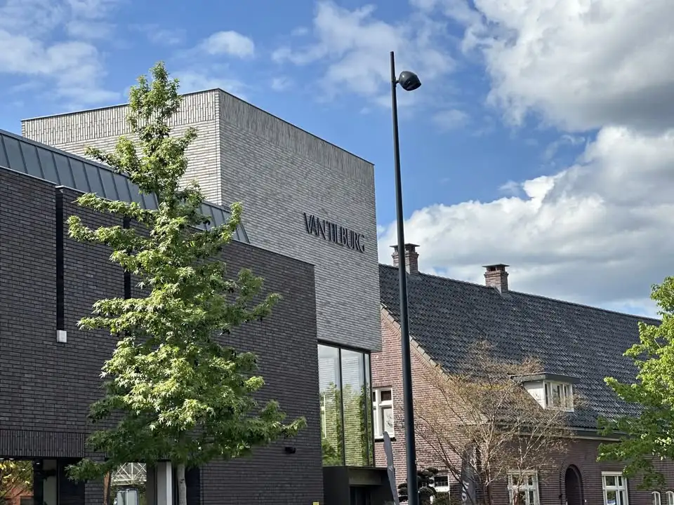 Buitenzijde van Van Tilburg Mode en Sport